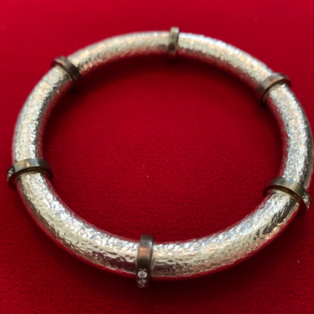 Silpada, Radiance Bangle